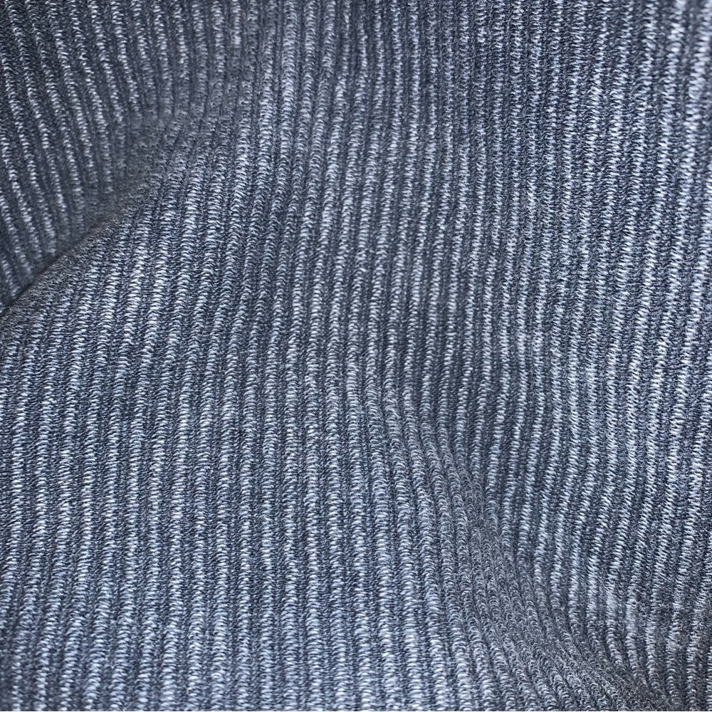 Navy Ribbed Crewneck!! 💙 - Picture 7 of 15
